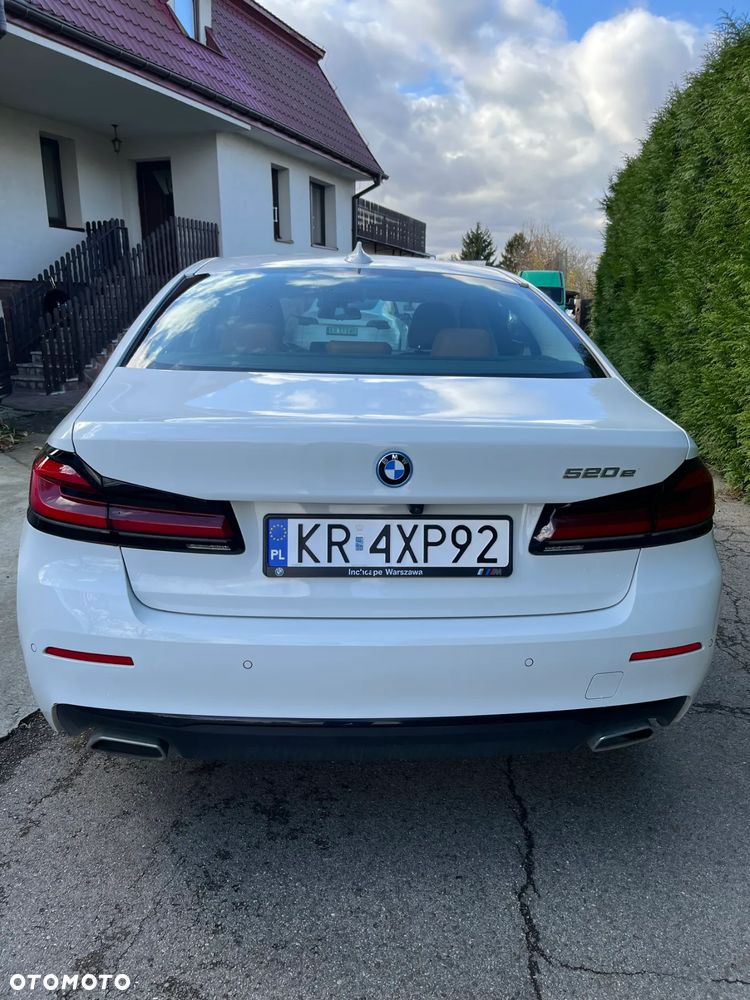 BMW Seria 5 520e - 6