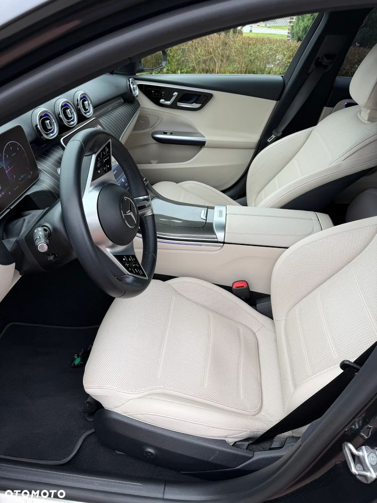 Mercedes-Benz Klasa C 220 d 4MATIC 9G-TRONIC - 13