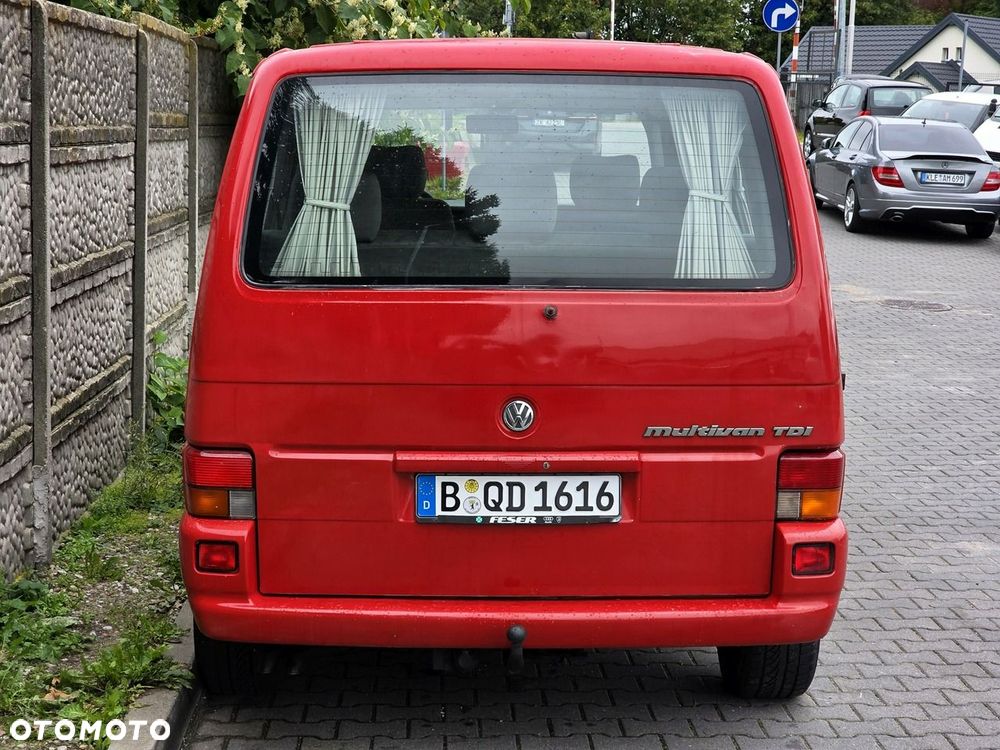 Volkswagen Multivan - 8