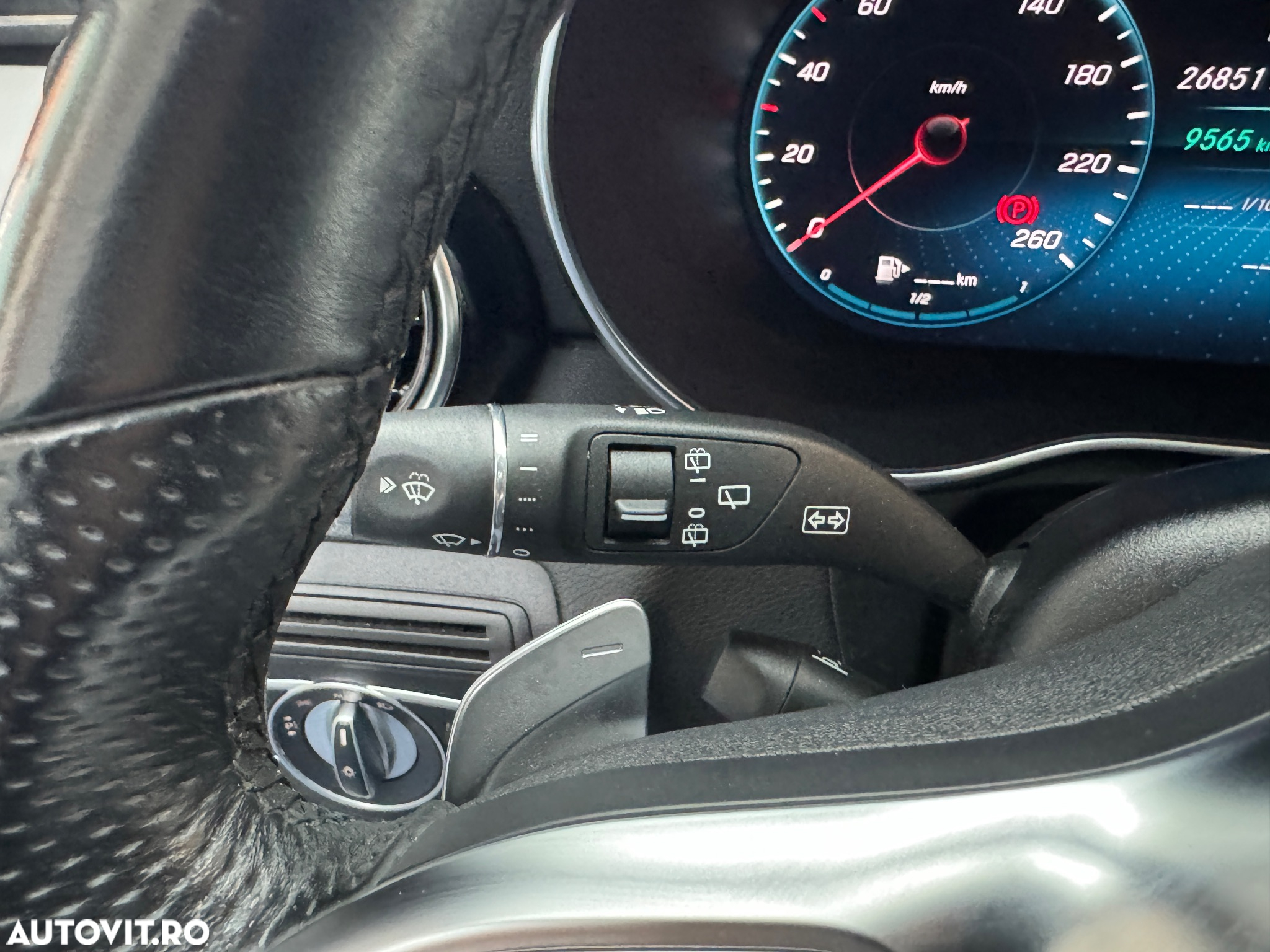 Mercedes-Benz GLC 300 e 4MATIC - 23