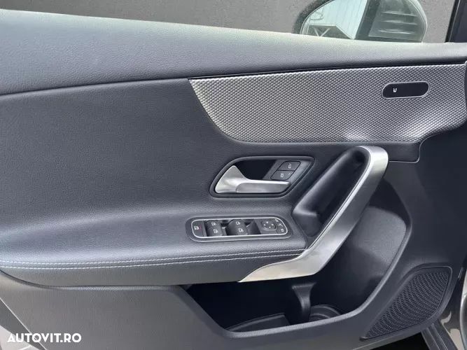 Mercedes-Benz A - 17