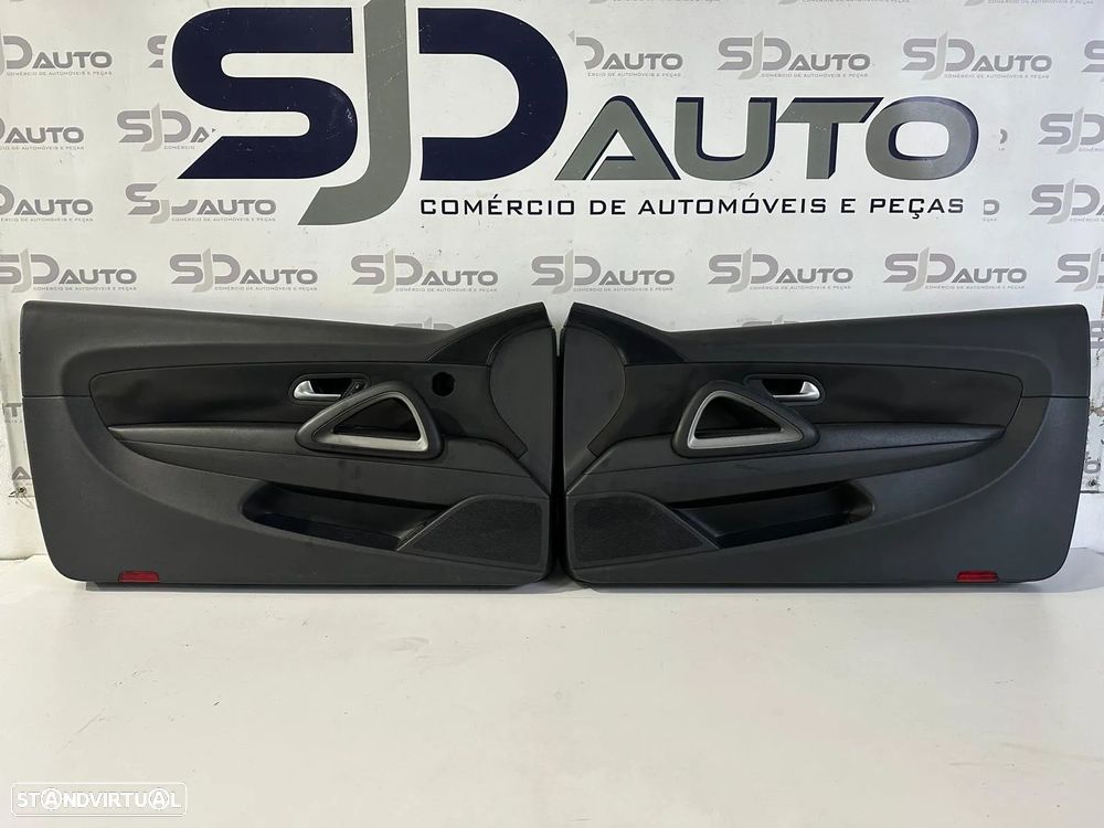 Farda / Quartela Frente Direita / Esquerda - VW Scirocco (2010) - 1