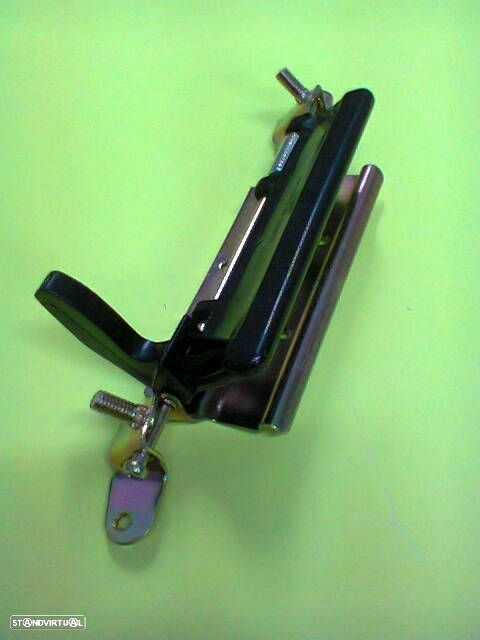 puxador tampa da mala toyota hiace 1989-2004 (novo) - 2