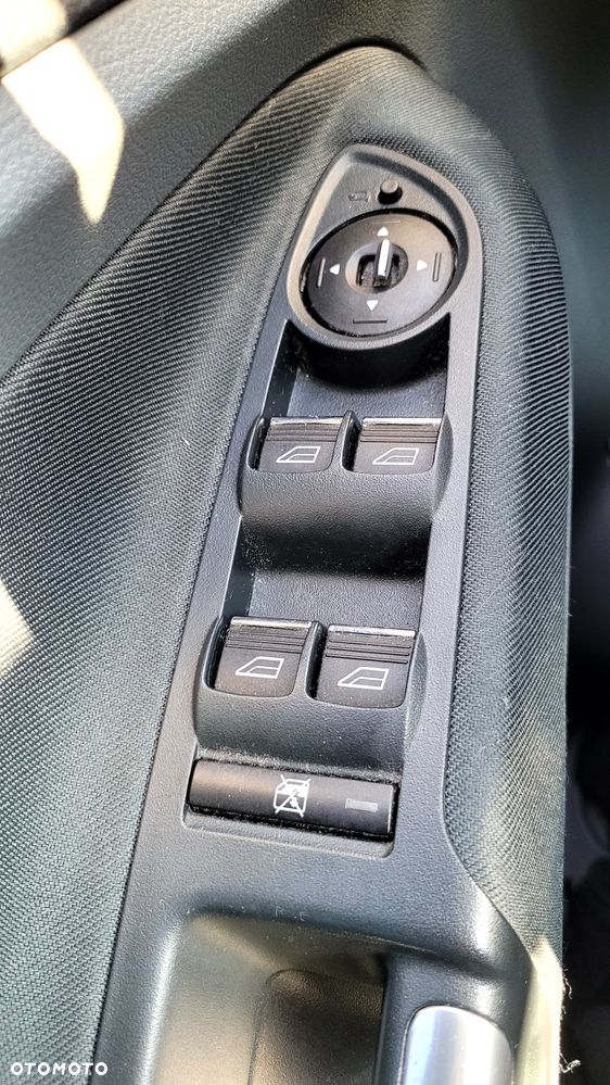 Ford C-MAX - 22