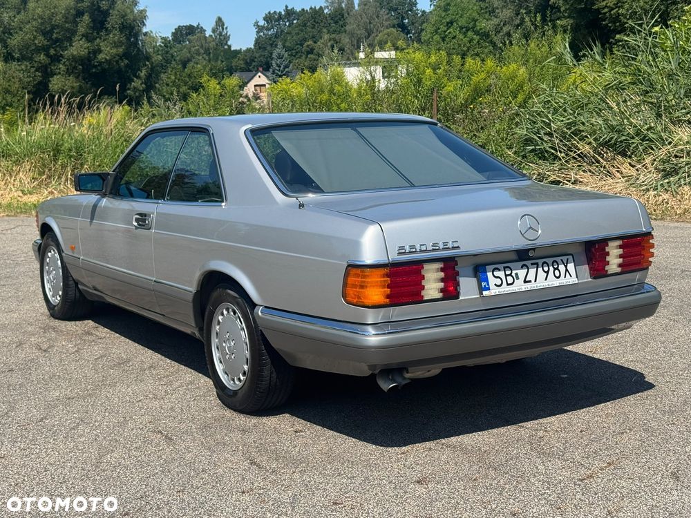 Mercedes-Benz W123 - 12
