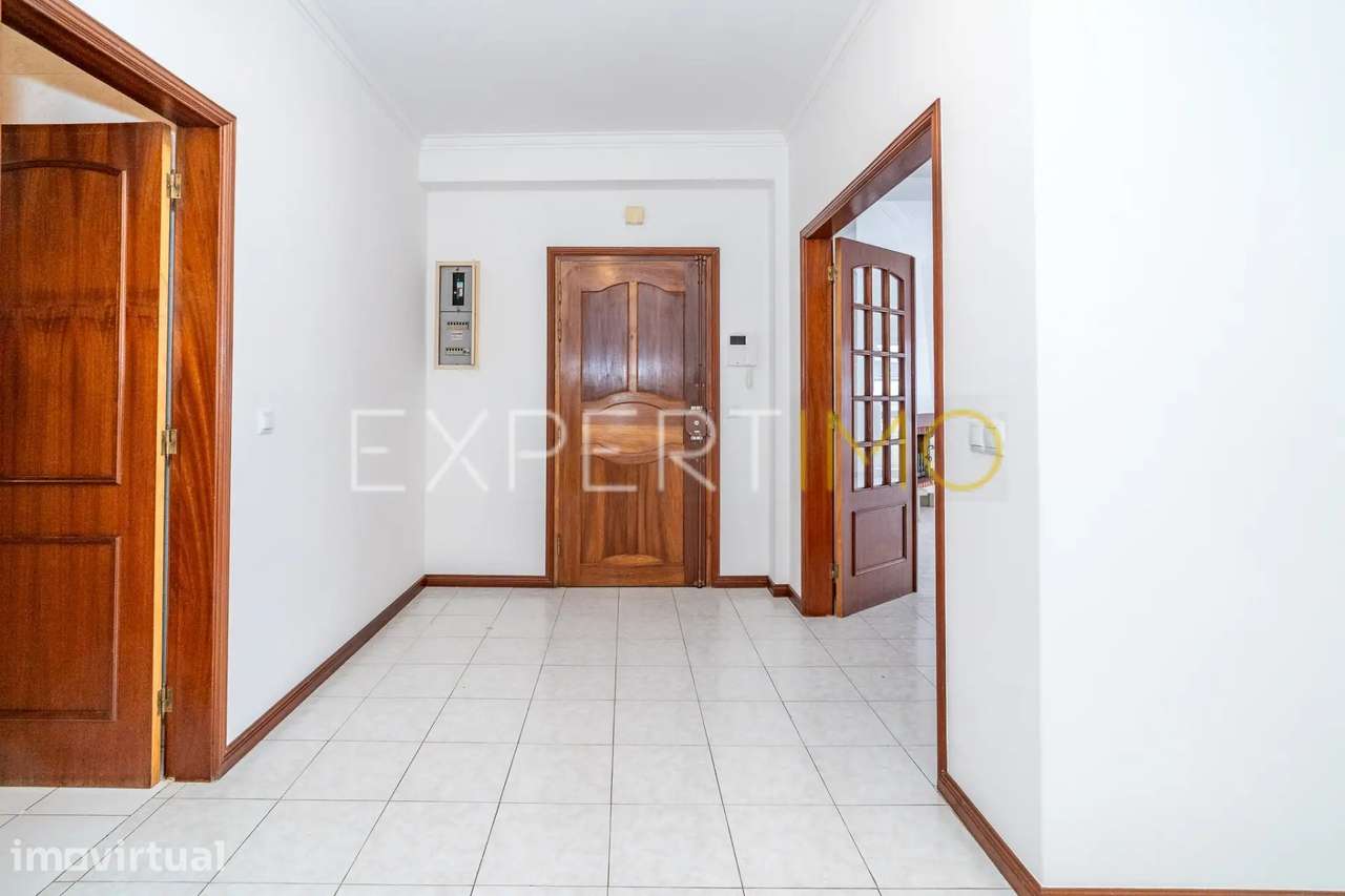 Apartamento T3 Próximo da Praia de Buarcos - Grande imagem: 2/46