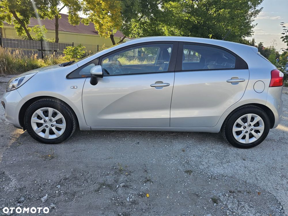 Kia Rio 1.4 Edition 7 - 4