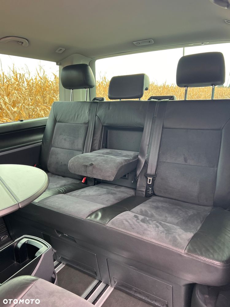 Volkswagen Multivan - 19