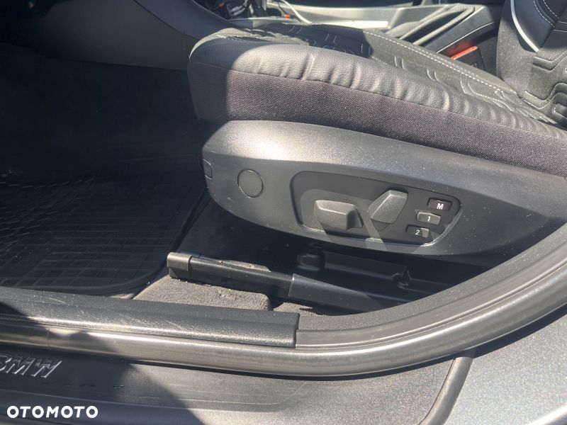 BMW X1 - 26