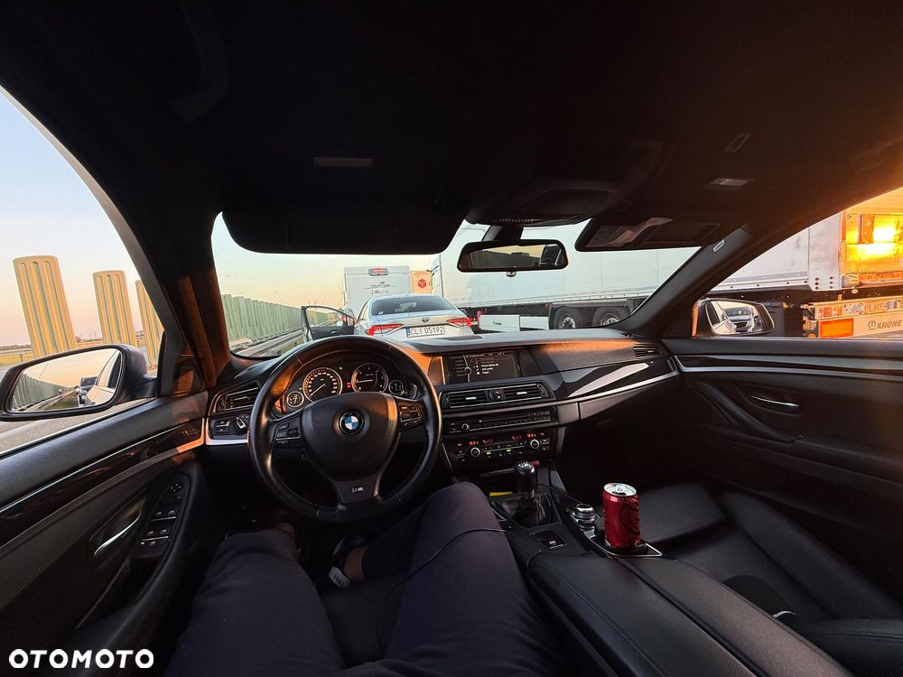 BMW Seria 5 520d Efficient Dynamics Edition - 29