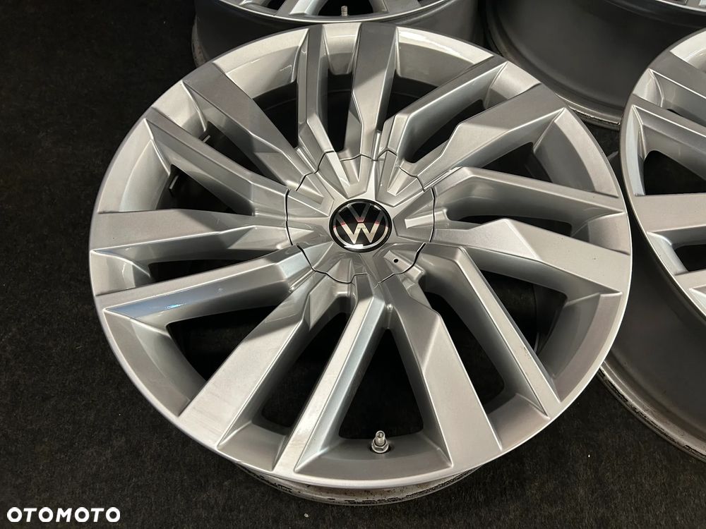 Alufelgi VW Touareg III, Tiguan, Sharan, Passat B8 19 cali 5x112 4szt. Ładne z czujnikami! - 6