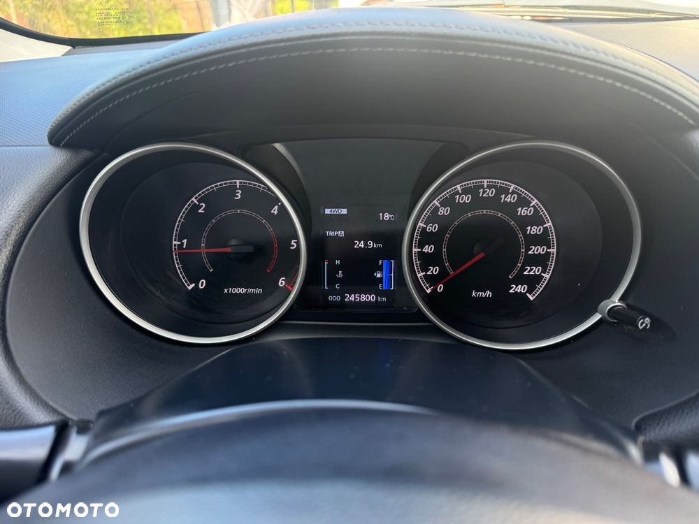 Mitsubishi Outlander 2.0 DID Intense - 10