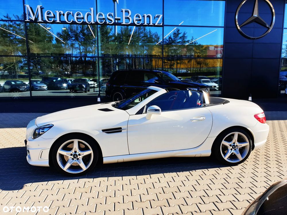 Mercedes-Benz SLK 250 (BlueEFFICIENCY) 7G-TRONIC - 4
