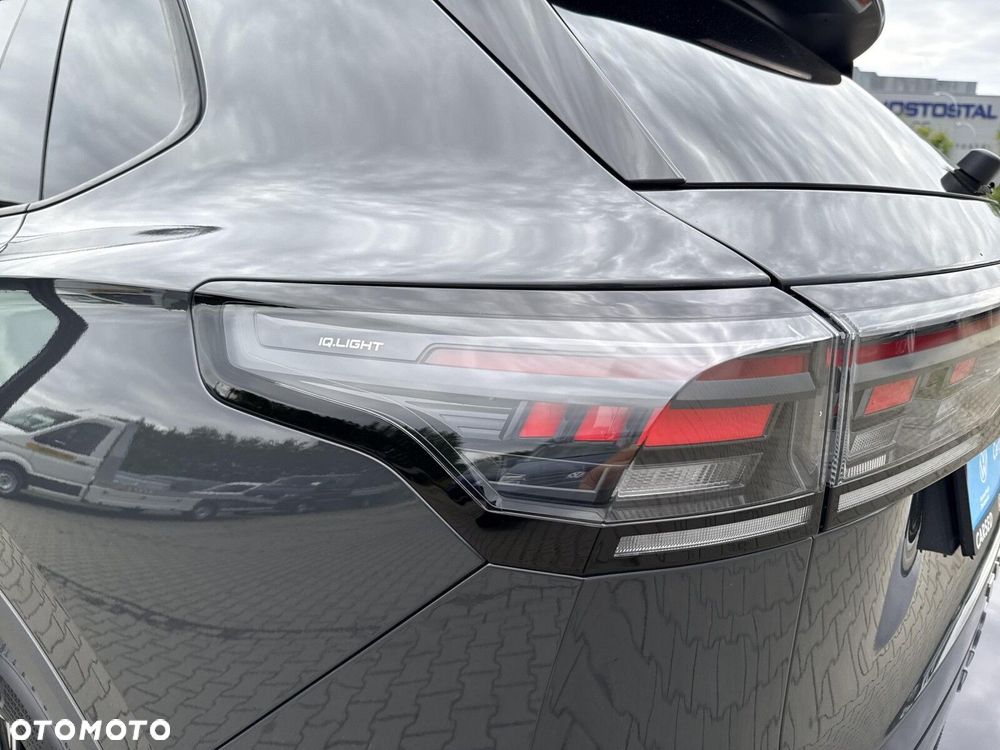 Volkswagen Tiguan - 31