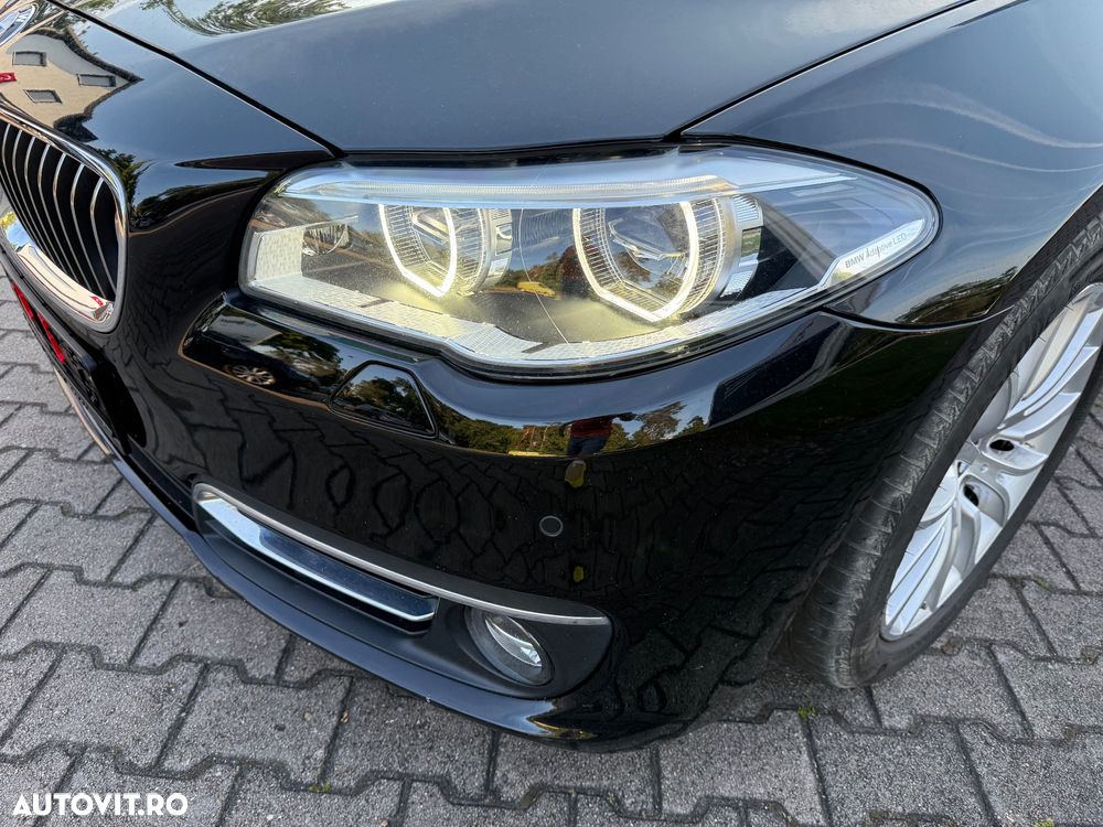 BMW Seria 5 525d Aut. Luxury Line - 8