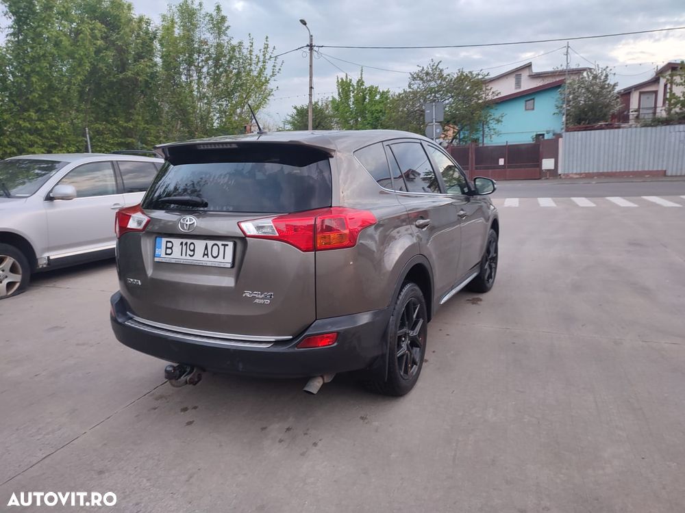 Toyota RAV4 2.2 D-4CAT 4WD Aut Luxury 18" - 3