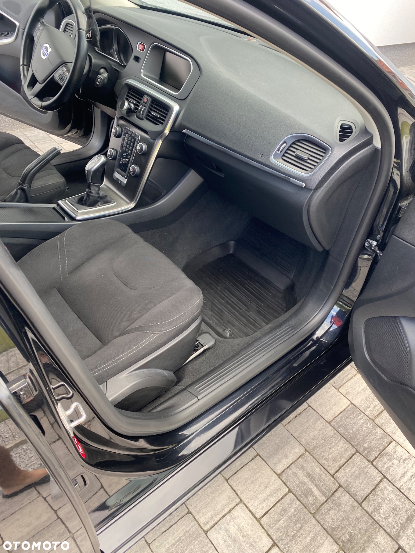Volvo V40 T2 Kinetic - 23