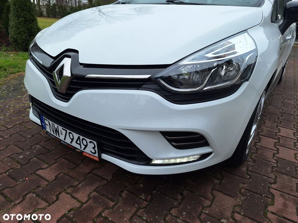 Renault Clio 1.2 16V 75 LIMITED - 23