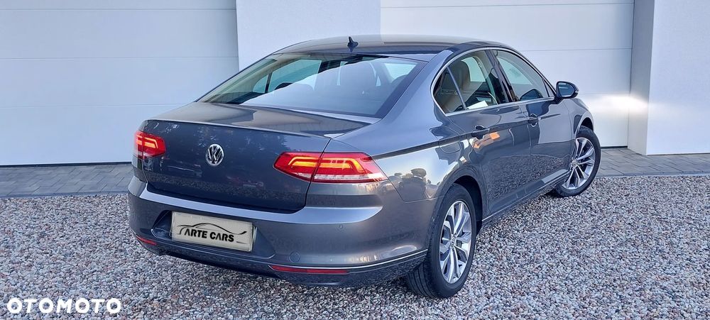 Volkswagen Passat 1.6 TDI SCR DSG Comfortline - 7