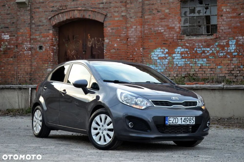 Kia Rio 1.2 ISG Uefa Euro 2016 - 1