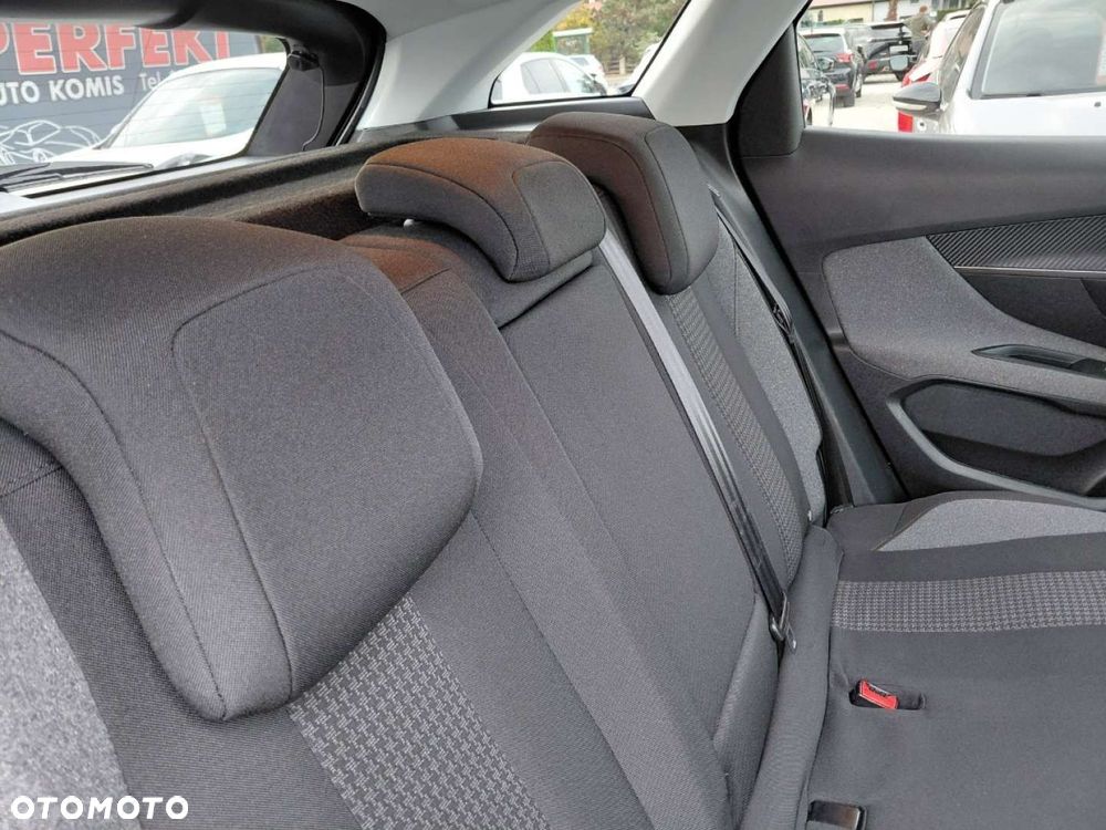 Peugeot 3008 - 19