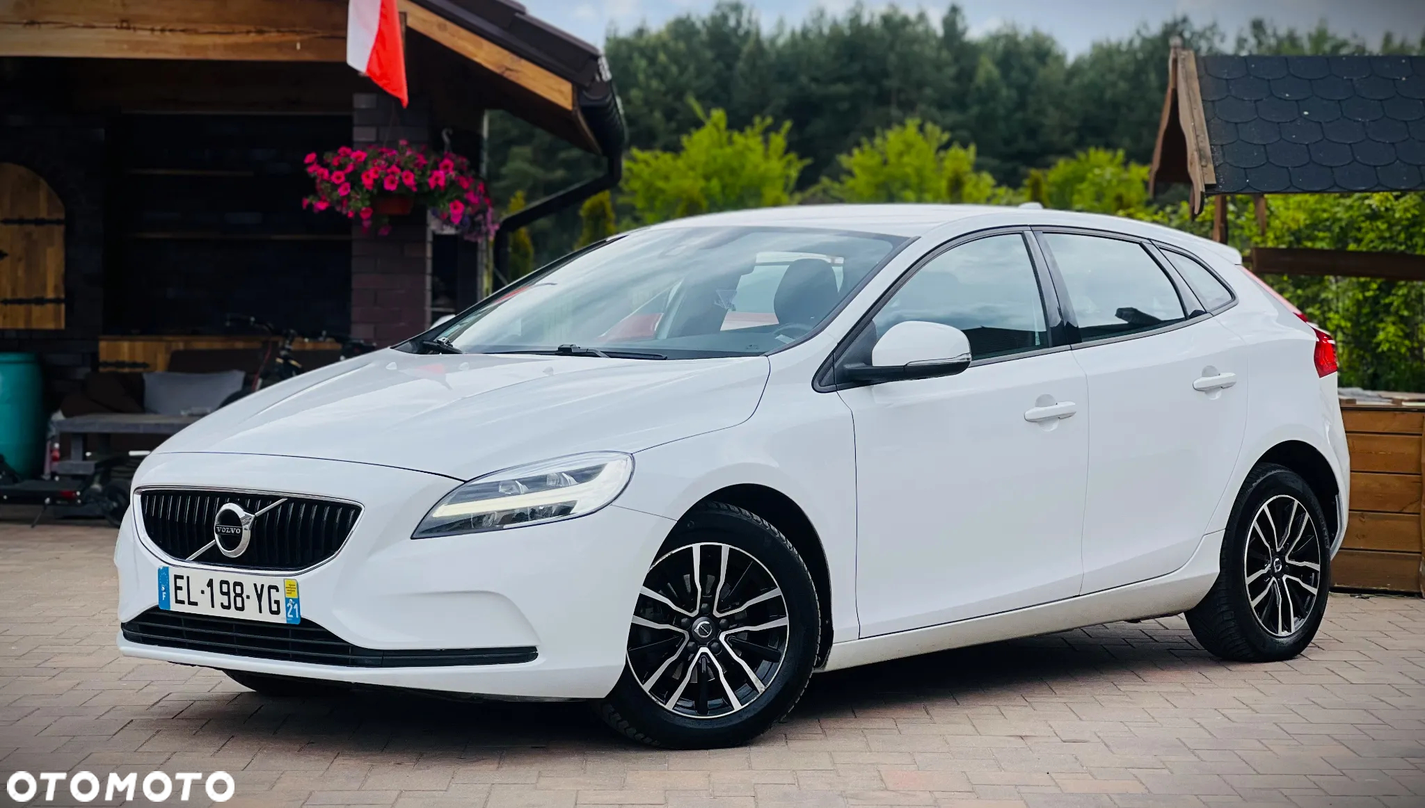 Volvo V40 D2 Drive-E Momentum - 8