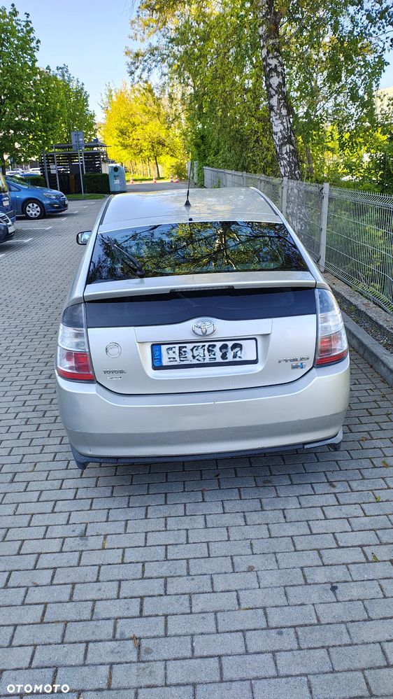 Toyota Prius - 6