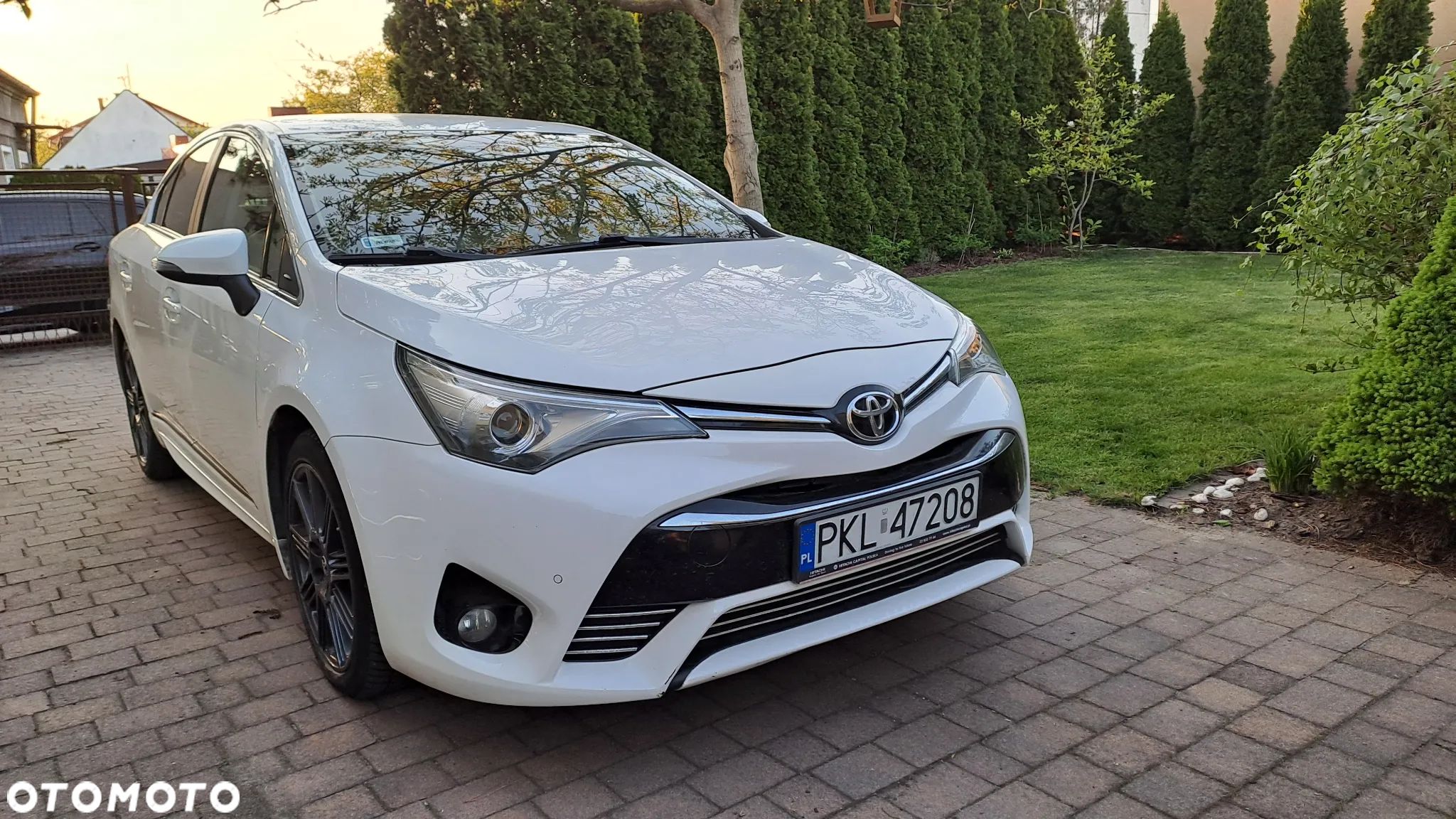 Toyota Avensis 2.0 D-4D Prestige - 1