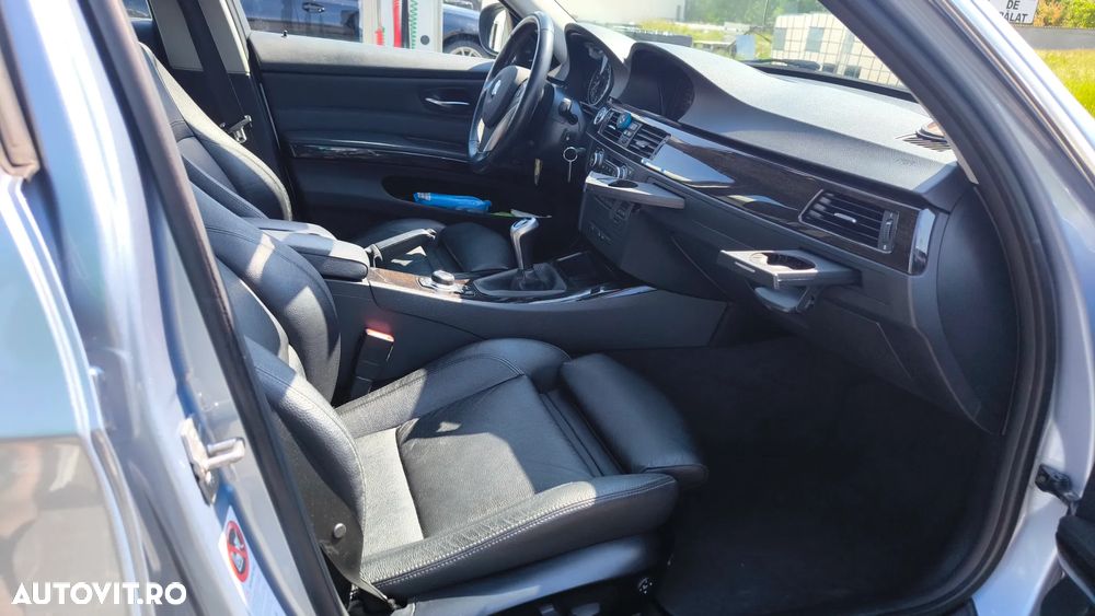 BMW Seria 3 320d xDrive DPF Edition Lifestyle - 9