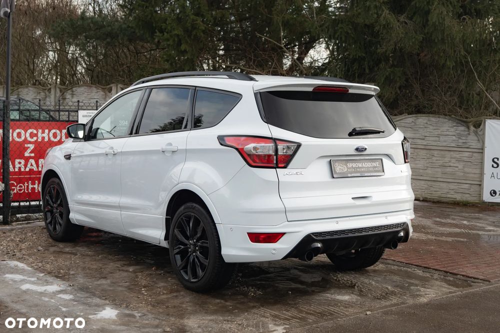 Ford Kuga 1.5 EcoBoost 2x4 ST-Line - 30