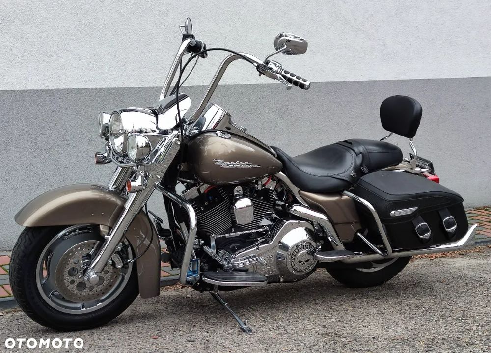 Harley-Davidson Touring Road King - 13