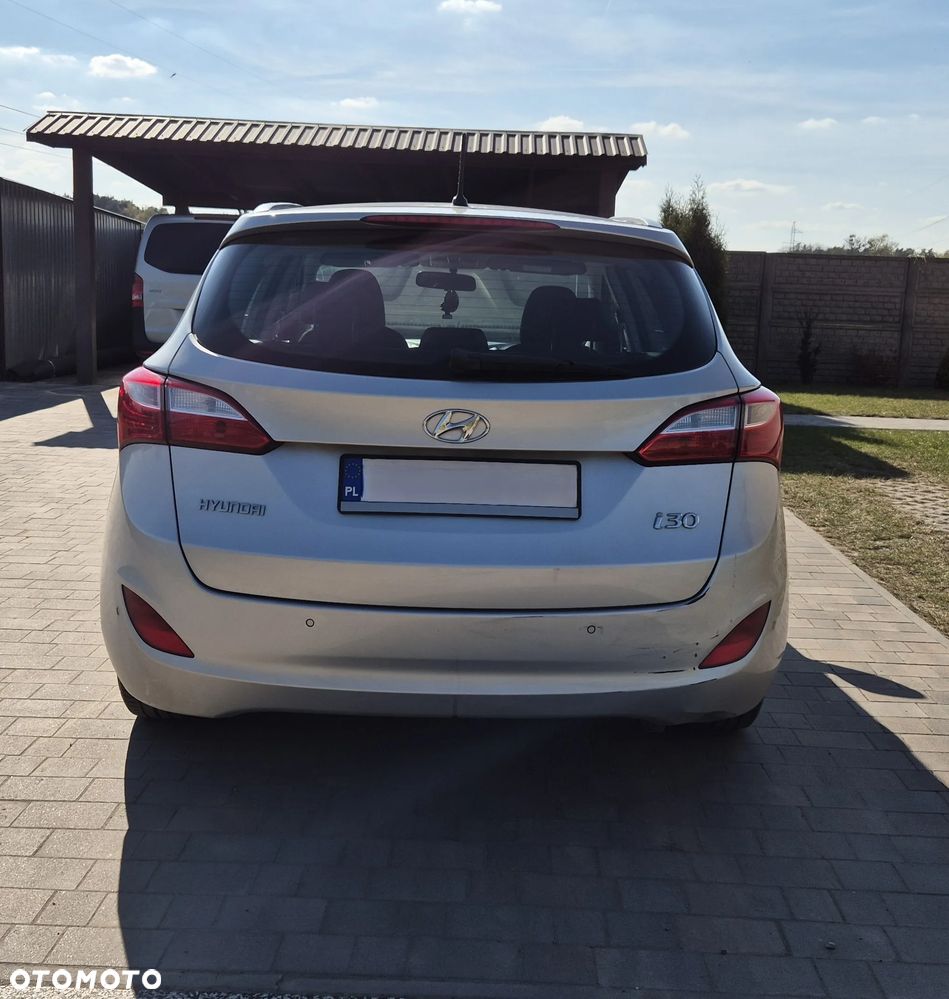 Hyundai i30 1.4 CRDi Comfort - 4