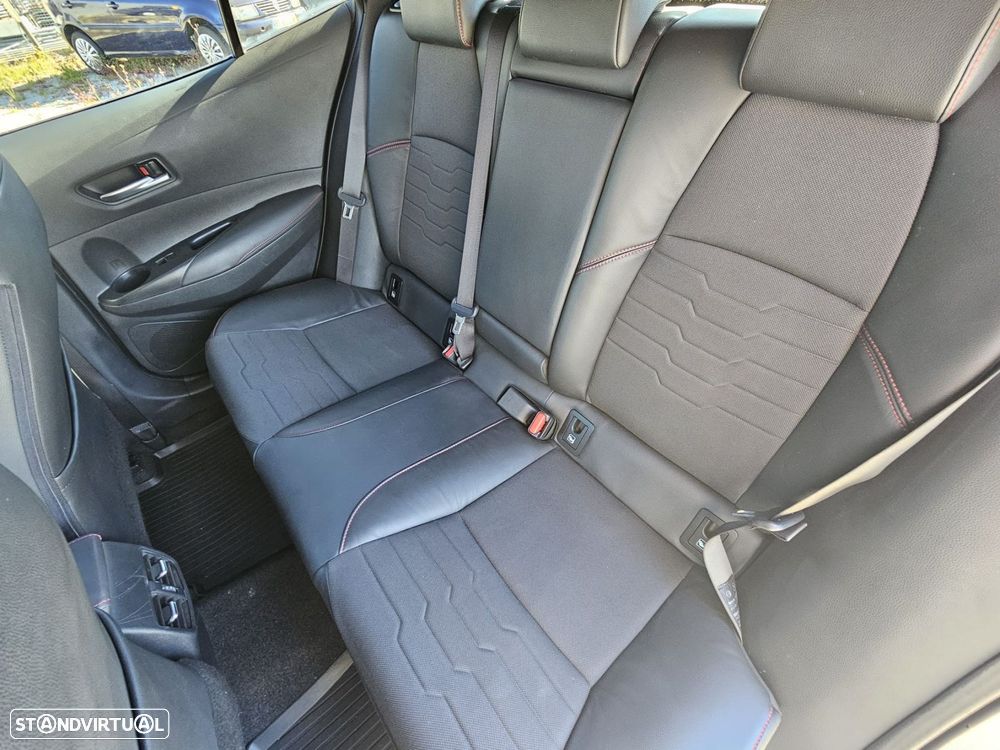 Toyota Corolla 1.8 Hybrid Exclusive - 19