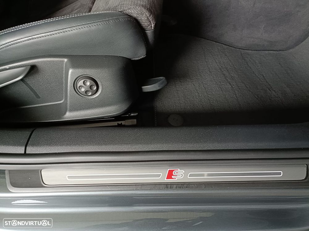 Audi A4 Avant 40 TDI S tronic S line - 20