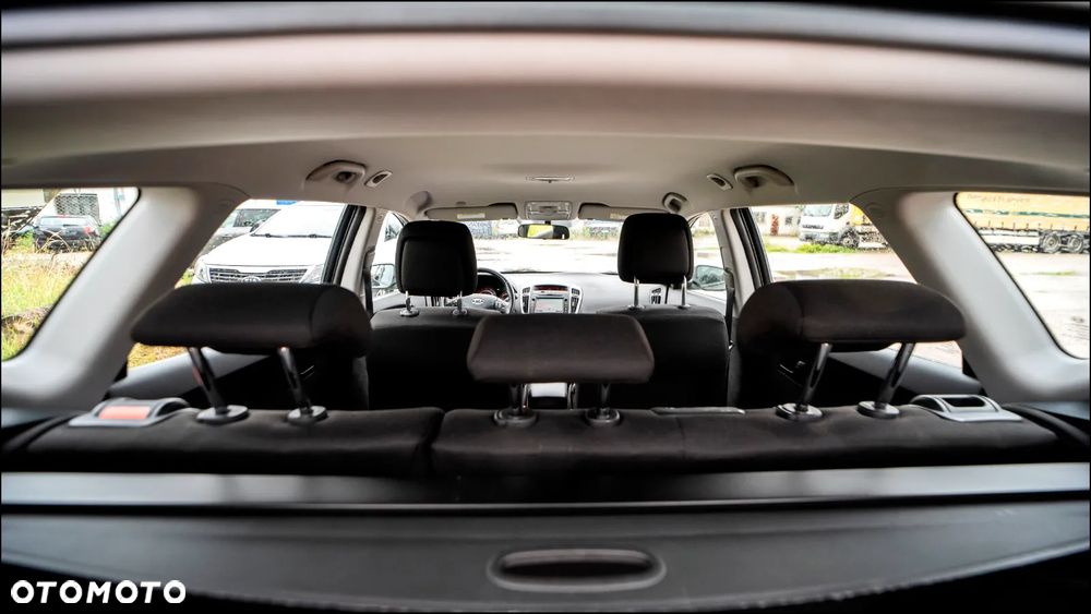 Kia Ceed - 36