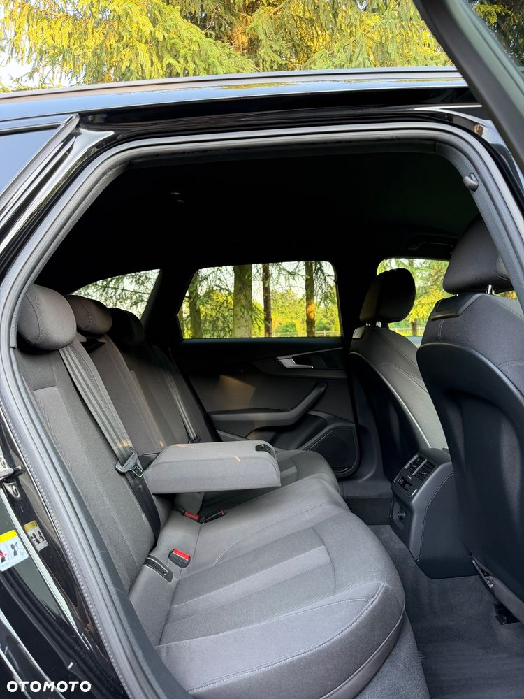 Audi A4 Avant 40 TDI Quattro S Line S tronic - 26