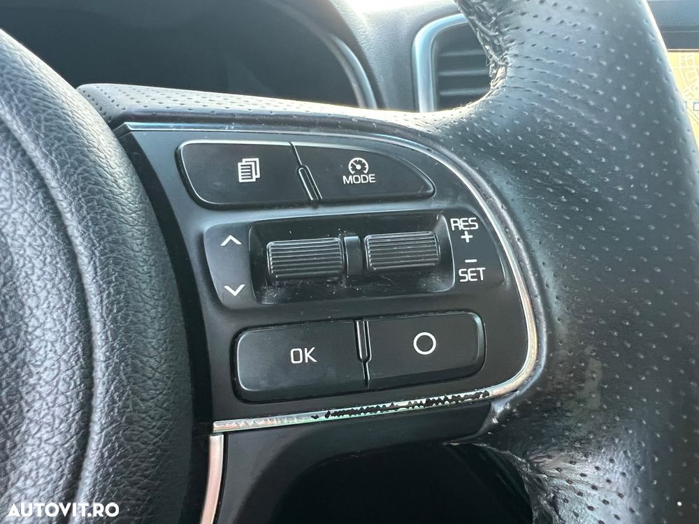 Kia Sportage 2,0 CRDI AWD Aut. GT Line - 24