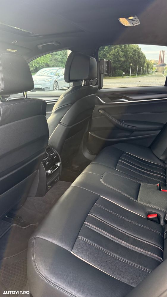 BMW 5 Series 2021 — imagine 13