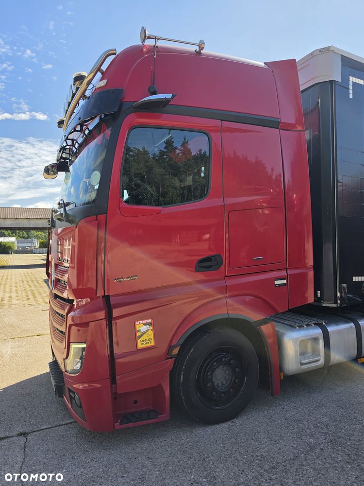 Mercedes-Benz actros - 6