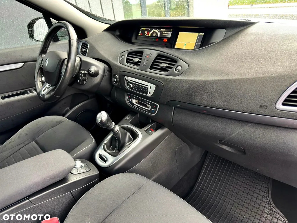 Renault Scenic 1.5 dCi Limited - 12