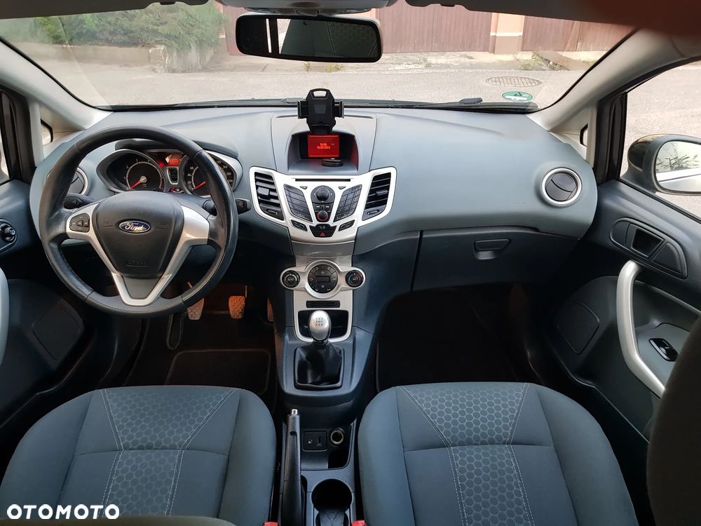 Ford Fiesta 1.25 Titanium EU5 - 7