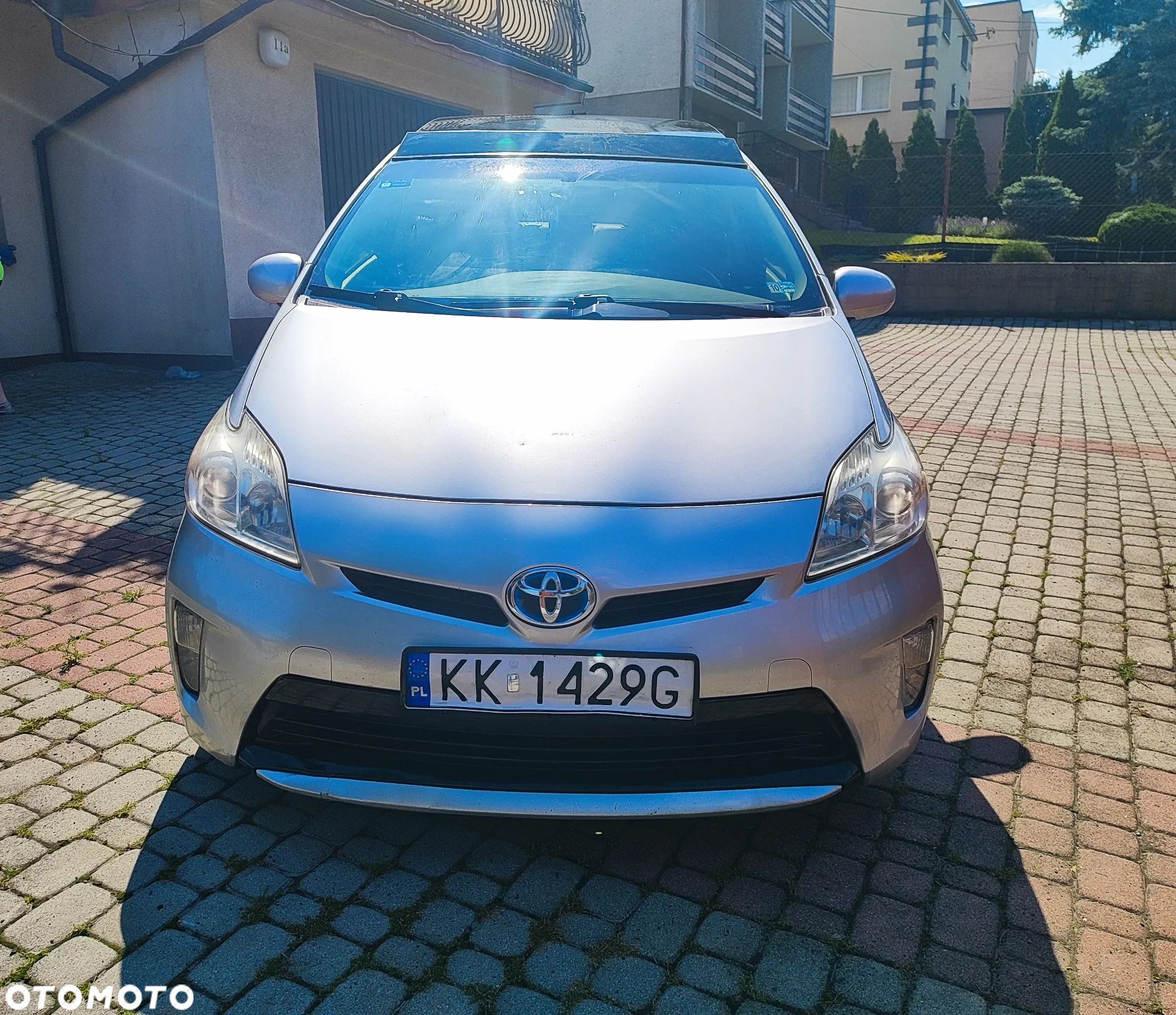 Toyota Prius 1.8 HSD Premium - 1