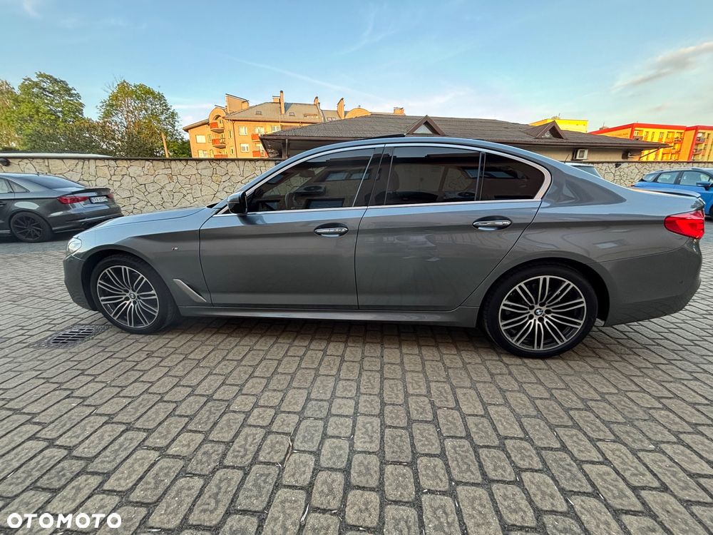 BMW Seria 5 520d xDrive M Sport sport - 11