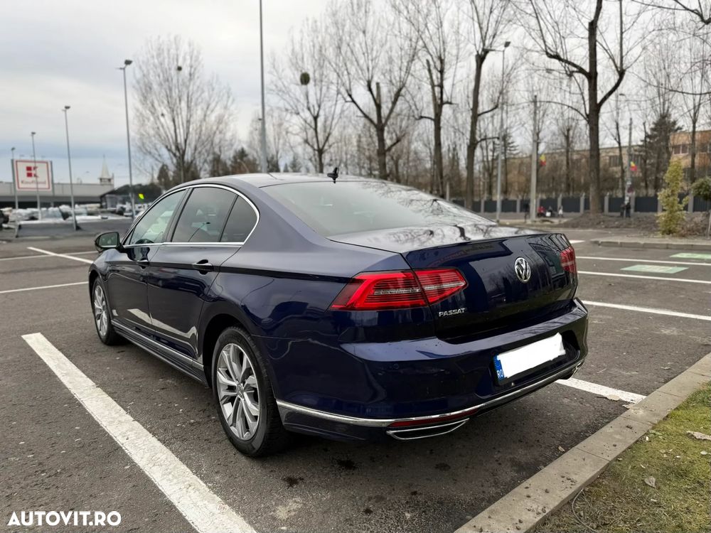 Volkswagen Passat 2.0 TDI DSG R Executive - 4