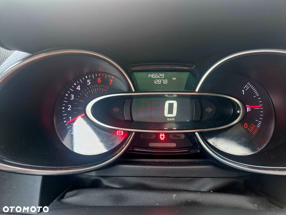 Renault Clio 1.2 16V Alize - 5