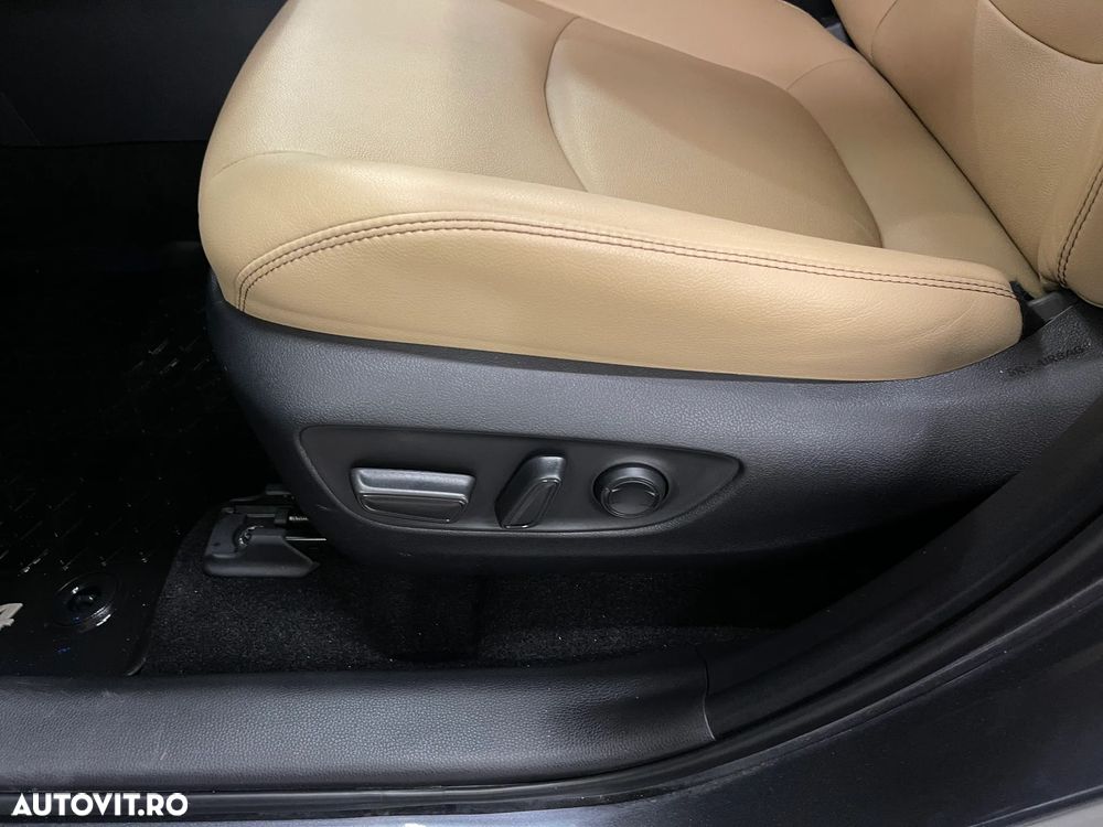 Toyota RAV4 2.5 VVT-iE 4x4 Luxury - 20
