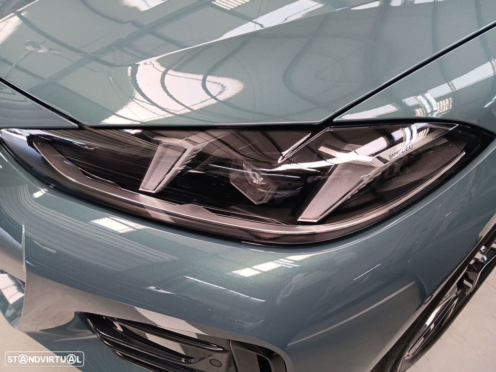 BMW i4 eDrive40 Desportiva M - 3
