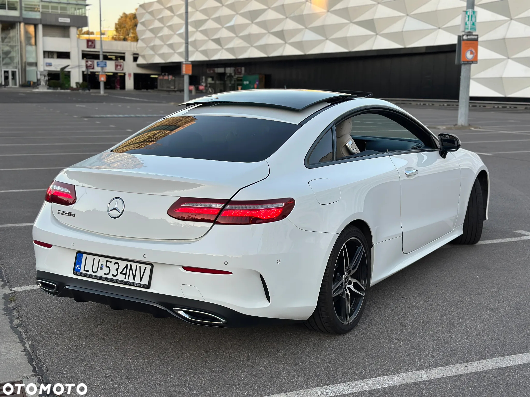 Mercedes-Benz Klasa E 220 d Coupe 9G-TRONIC - 2