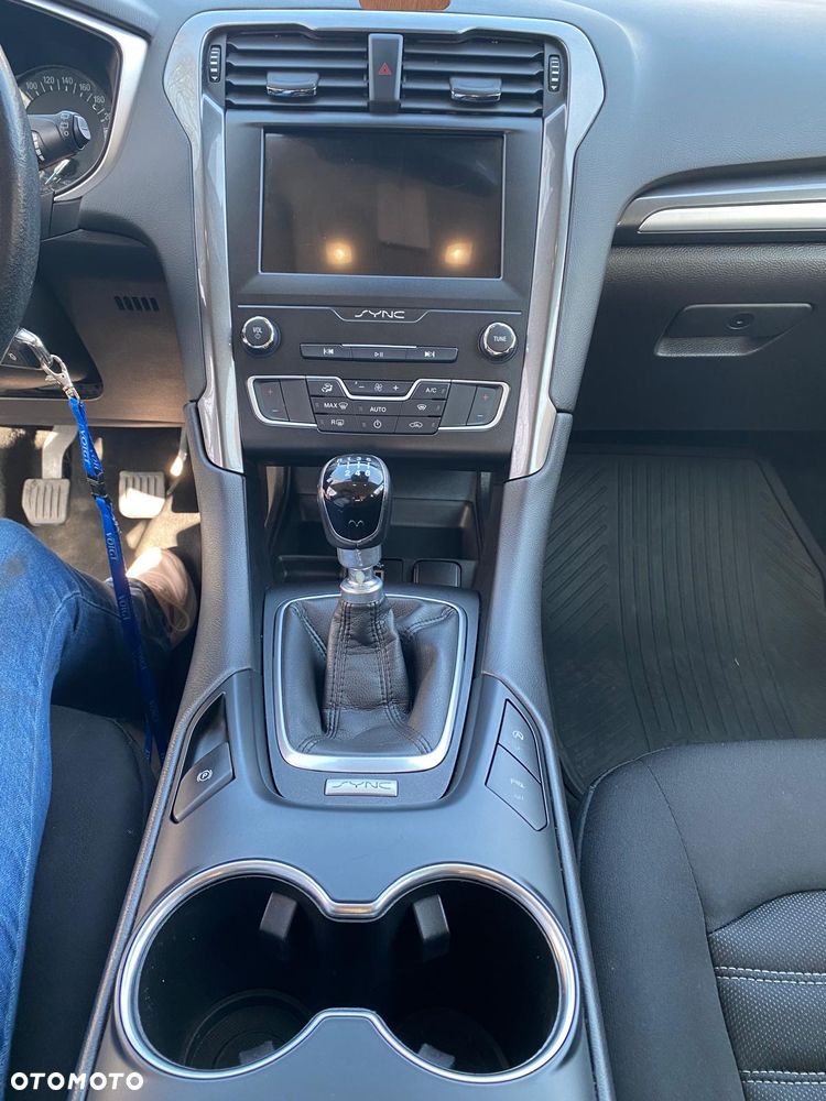 Ford Mondeo - 8