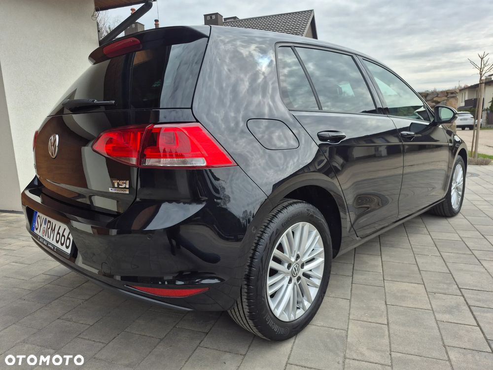 Volkswagen Golf - 10